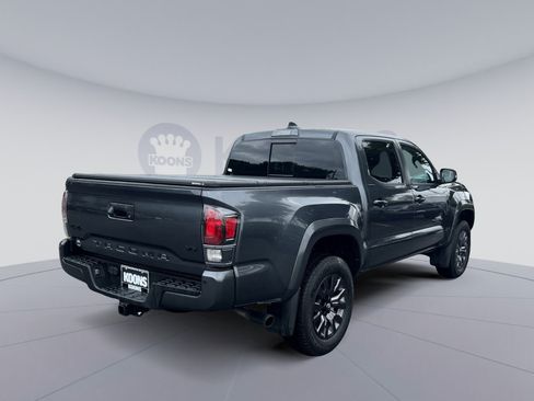 Used 2022 Toyota Tacoma Limited w/ Nightshade Package AWD/4WD image 7