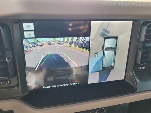 Used 2022 Ford Bronco Wildtrak image 19