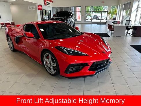Used 2024 Chevrolet Corvette Stingray Preferred Cpe w/ Z51 Performance Package RWD image 2