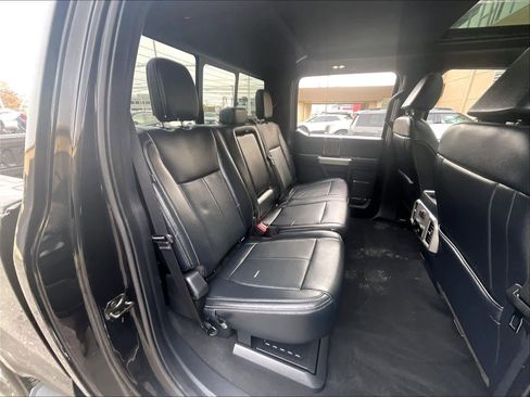 Used 2022 Ford F350 Lariat w/ Chrome Package image 16