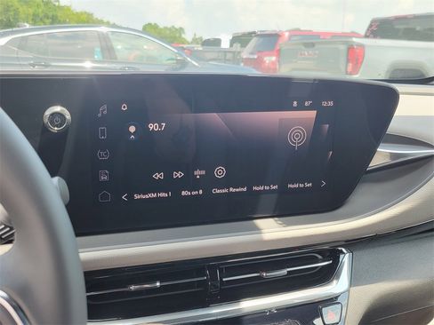 New 2025 Buick Envista Avenir image 23