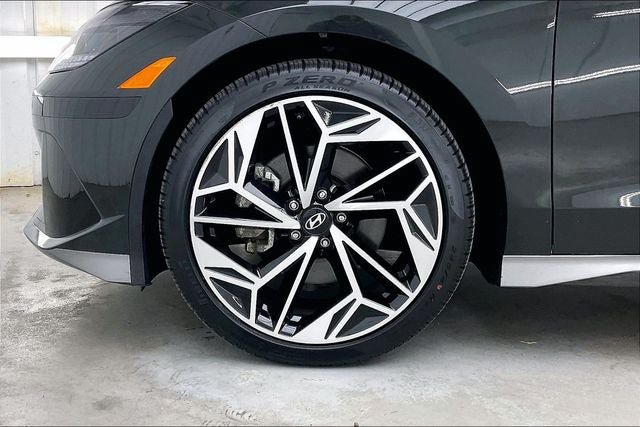Certified 2023 Hyundai Ioniq 6 SEL w/ Cargo Package AWD/4WD image 10
