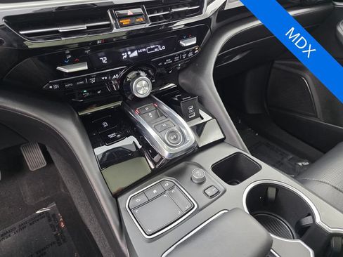 Used 2024 Acura MDX SH-AWD w/ Technology Package image 25