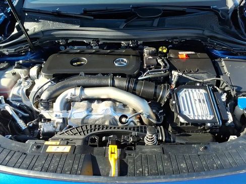 Used 2025 Mercedes-Benz GLA 250 image 28