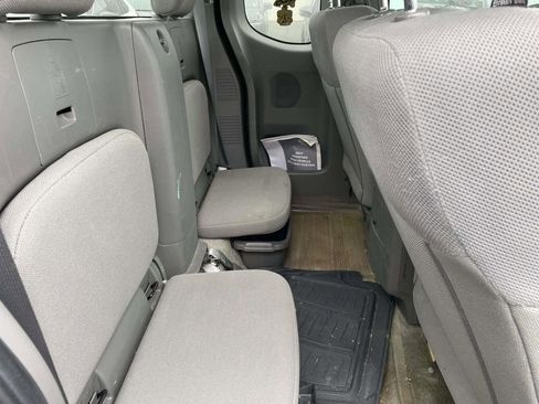 Used 2017 Nissan Frontier S image 41