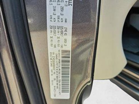 Used 2019 Dodge Grand Caravan SE w/ UConnect Hands-Free Group FWD image 22