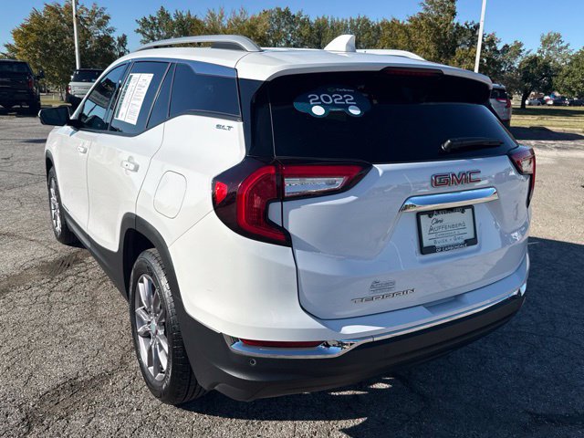 Certified 2022 GMC Terrain SLT w/ Infotainment Package II FWD image 3
