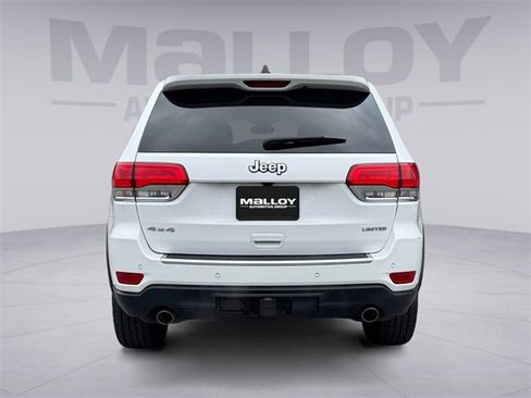 Used 2017 Jeep Grand Cherokee Limited w/ Luxury Group II image 4