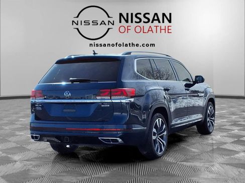 Used 2021 Volkswagen Atlas SEL Premium image 31