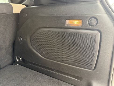 Used 2015 Jeep Renegade Latitude w/ Popular Equipment Group image 42