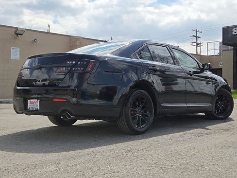Used 2014 Ford Taurus SE FWD image 9