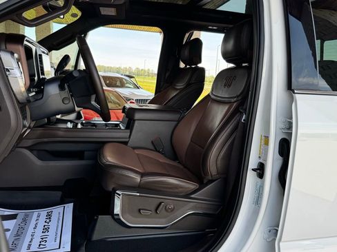 Used 2025 Ford F250 King Ranch w/ Chrome Package image 37