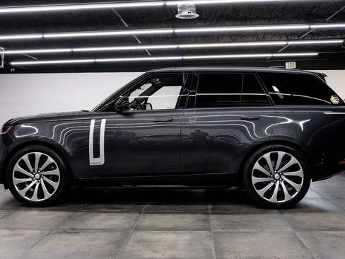 Used 2023 Land Rover Range Rover Autobiography image 19