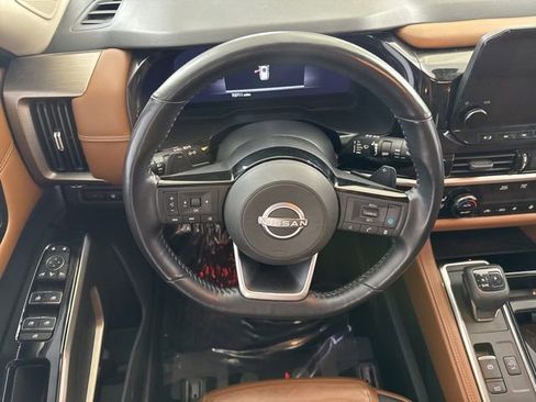 Used 2022 Nissan Pathfinder Platinum w/ Cargo Package AWD/4WD image 28