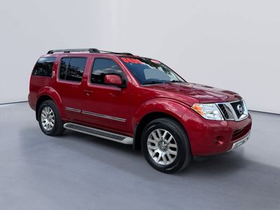 Used 2011 Nissan Pathfinder LE