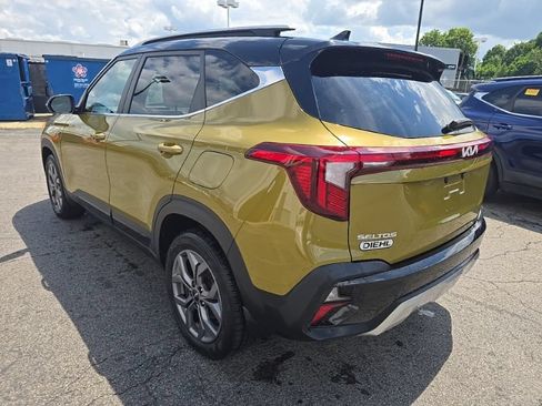 Used 2024 Kia Seltos S AWD/4WD image 5