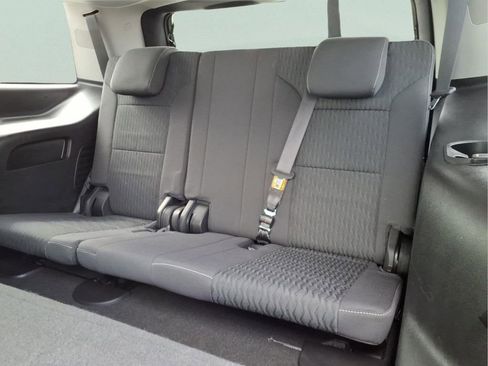 Used 2018 Chevrolet Tahoe LS RWD image 16