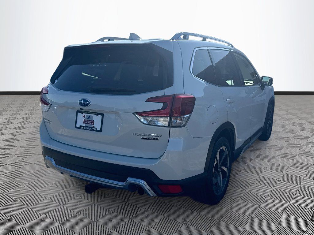 Certified 2023 Subaru Forester Touring AWD/4WD image 4