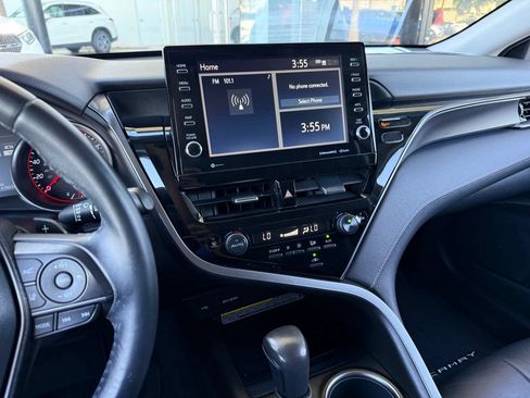 Used 2021 Toyota Camry XSE FWD image 21