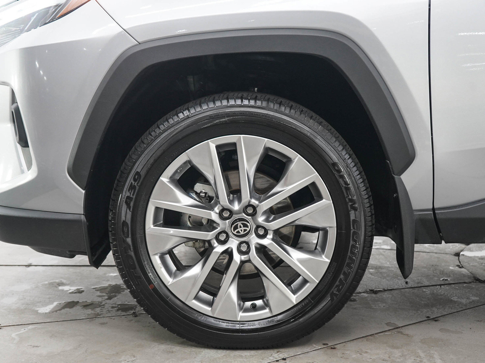 Used 2025 Toyota RAV4 Limited w/ Weather Package AWD/4WD image 30