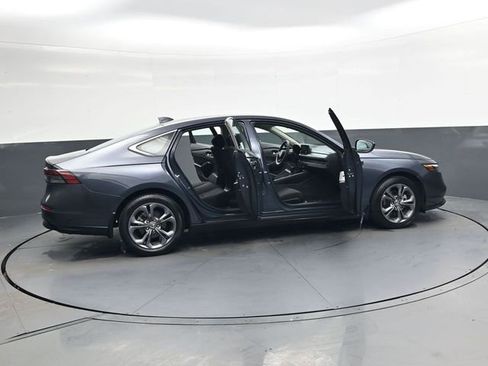 Used 2023 Honda Accord EX image 37