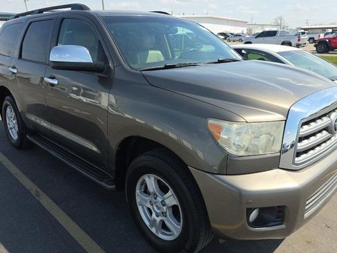 Used 2008 Toyota Sequoia Limited image 3