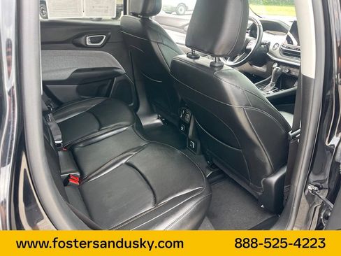 Used 2022 Jeep Compass Latitude AWD/4WD image 16