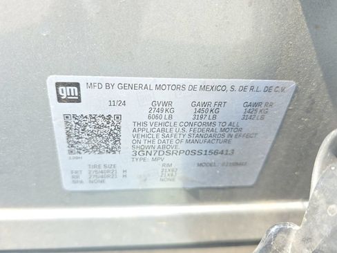 Used 2025 Chevrolet Equinox EV RS FWD image 21