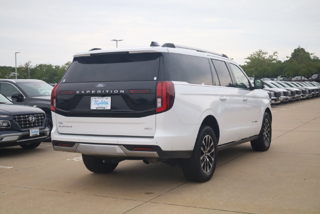Used 2025 Ford Expedition Max Platinum AWD/4WD image 6