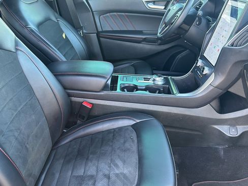 Used 2023 Ford Edge ST-Line image 21