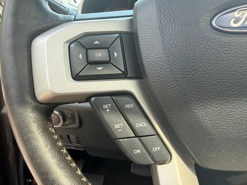 Used 2019 Ford F250 Lariat w/ Lariat Ultimate Package AWD/4WD image 17