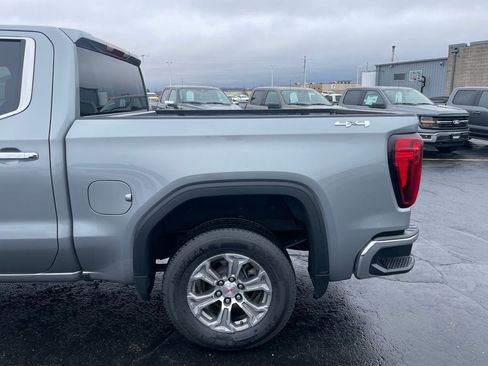 Used 2025 GMC Sierra 1500 SLT AWD/4WD image 40
