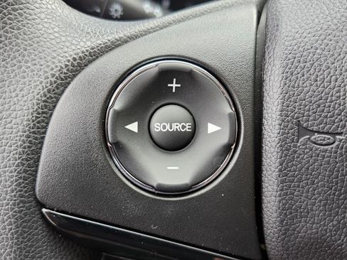 Certified 2019 Honda HR-V LX image 23