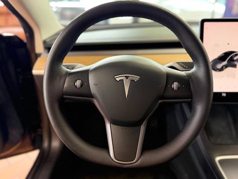 Used 2022 Tesla Model 3 RWD image 24