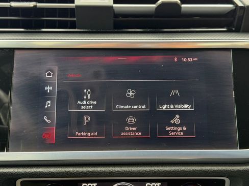 Used 2020 Audi Q3 2.0T Premium w/ Convenience Package AWD/4WD image 38
