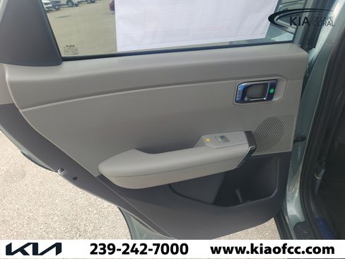 New 2027 Kia Seltos S FWD image 12