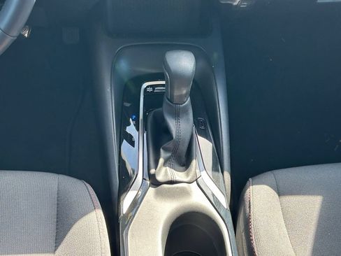 Used 2025 Toyota Corolla SE FWD image 19