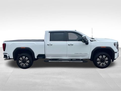 Used 2024 GMC Sierra 2500 Denali w/ Denali Reserve Package AWD/4WD image 6