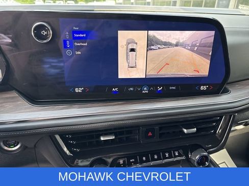 Used 2025 Chevrolet Tahoe LS AWD/4WD image 15