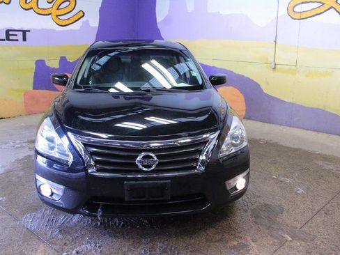 Used 2015 Nissan Altima 2.5 SV image 3