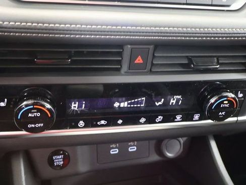 New 2026 Nissan Rogue SV w/ Cold Weather Package AWD/4WD image 19