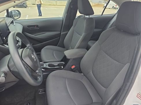 Used 2022 Toyota Corolla LE image 14