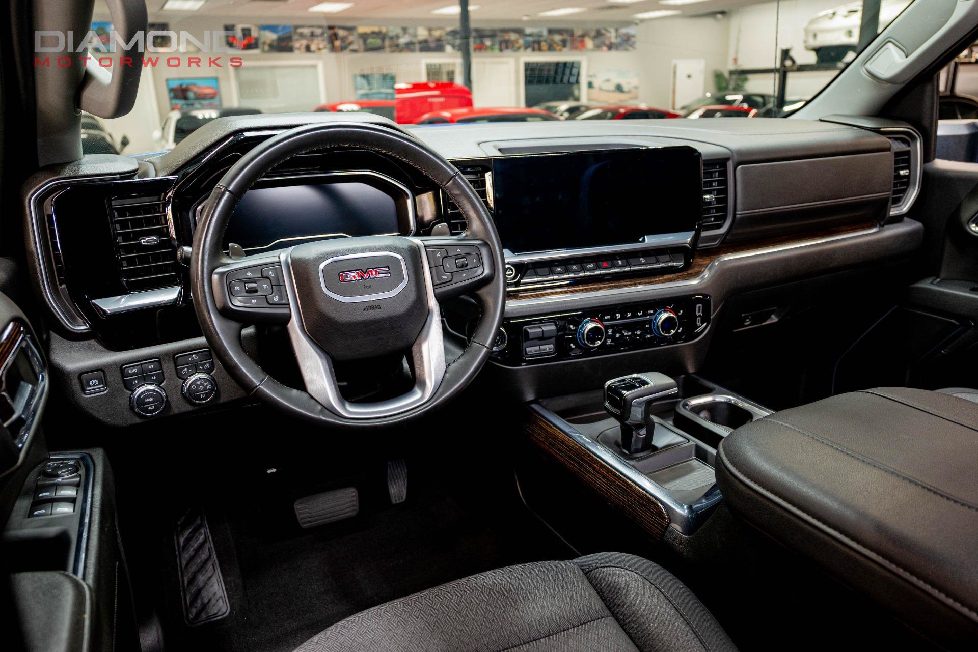 Used 2024 GMC Sierra 1500 Elevation AWD/4WD image 14
