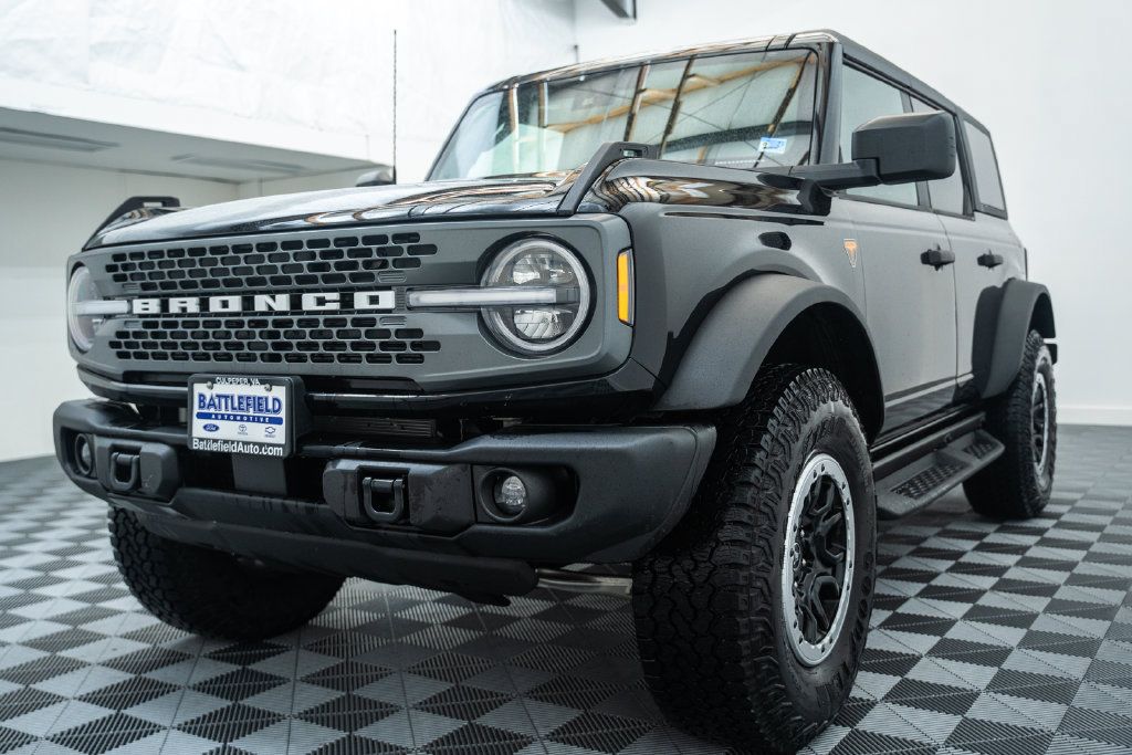 Certified 2026 Ford Bronco Badlands w/ Sasquatch Package AWD/4WD image 3