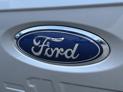 Used 2023 Ford F150 Lariat w/ Equipment Group 502A High AWD/4WD image 8