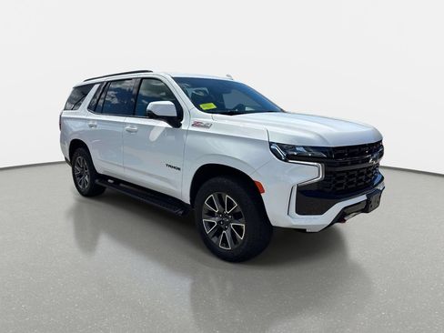 Used 2023 Chevrolet Tahoe Z71 w/ Luxury Package AWD/4WD image 2