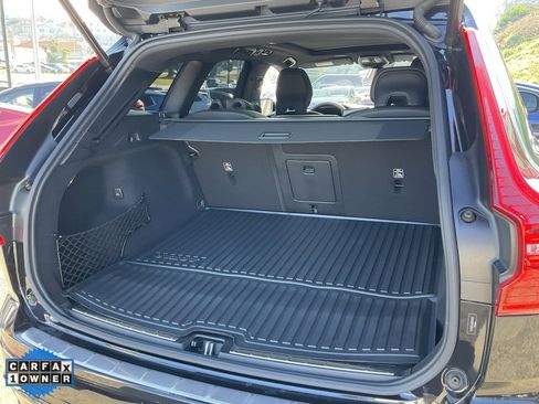 Used 2024 Volvo XC60 T8 Ultimate w/ Protection Package Premier image 9
