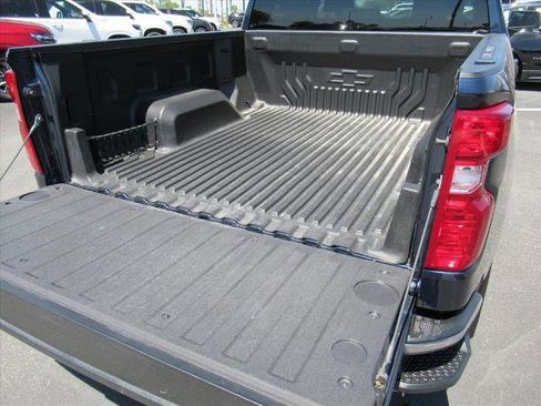 Used 2023 Chevrolet Silverado 1500 LT AWD/4WD image 28