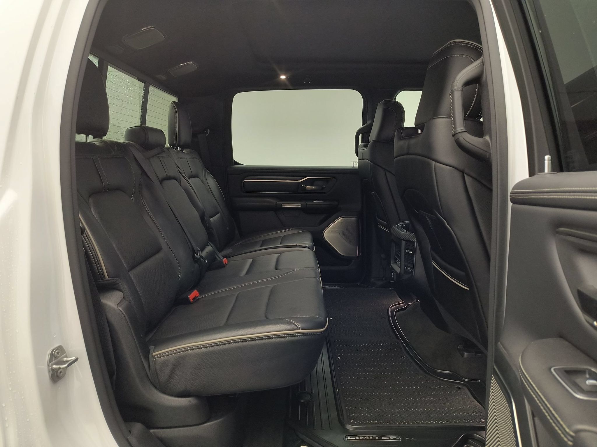 Used 2020 RAM 1500 Limited AWD/4WD image 29