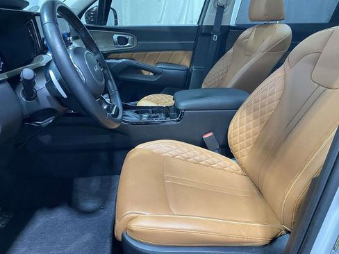 Used 2023 Kia Sorento SX Prestige image 20